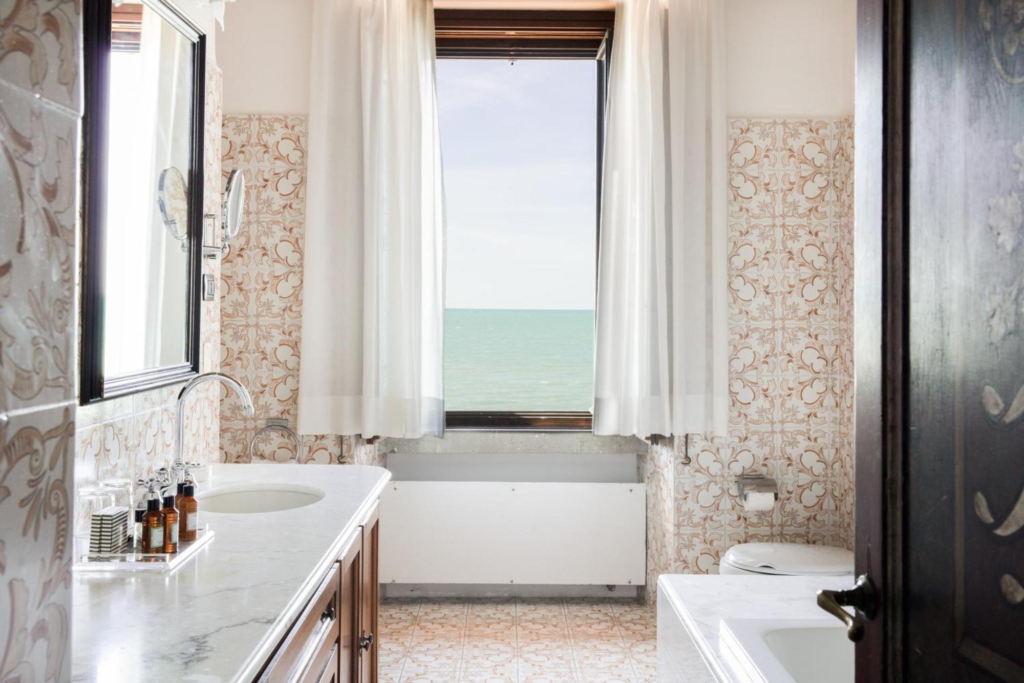La Posta Vecchia Hotel Ladispoli Extérieur photo