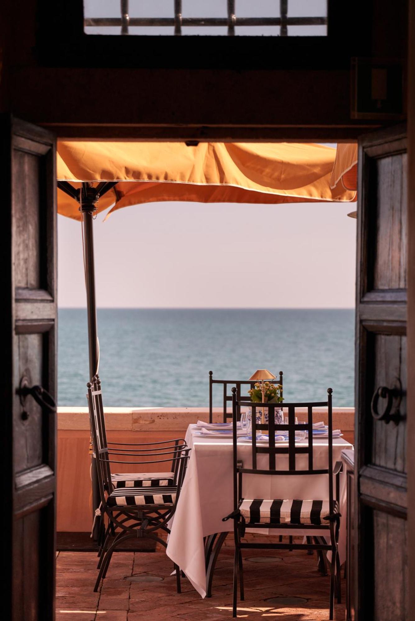 La Posta Vecchia Hotel Ladispoli Extérieur photo